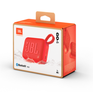 Empaque de venta del altavoz portátil JBL GO4 de color rojo sobre un fondo blanco.