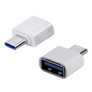 Dos adaptadores OTG con conector USB-C macho y puerto USB-A hembra sobre fondo blanco.