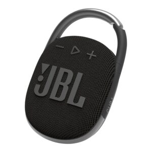 Parlante JBL Clip 4 color negro con mosquetón integrado visto de frente sobre fondo blanco.